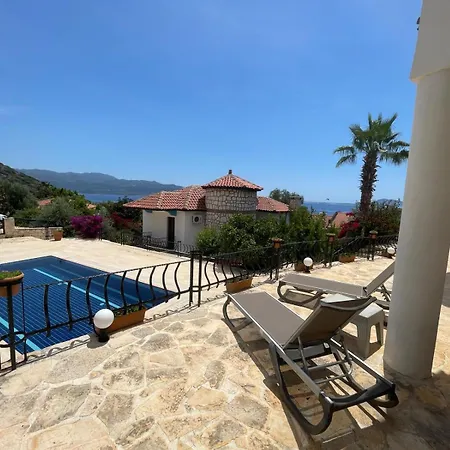 Monix Homes-villa Magic Garden Vila *